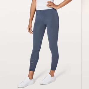 Lululemon Reveal 7/8 Tight Vortex 25" size 8 leggings